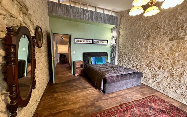 Maison à vendre    7 pièces •  Antugnac