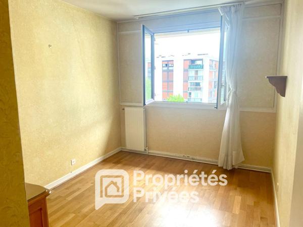 Appartement 69 m2, 3 pièces, balcon, cave, parking