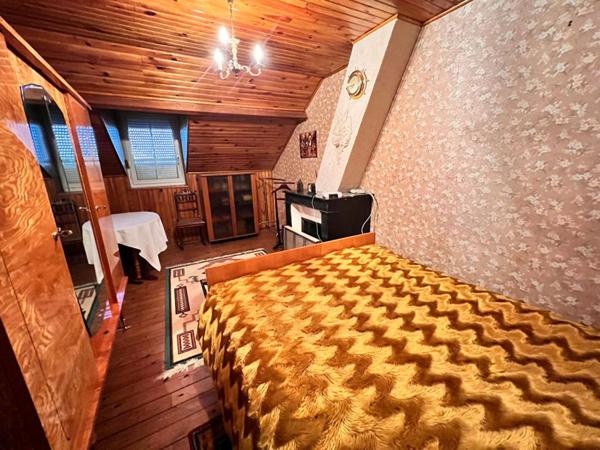 78200 MANTES LA JOLIE, Maison 7 pièce(s) 130 m2, 4 chambres, jardin clos de murs, sous-sol total