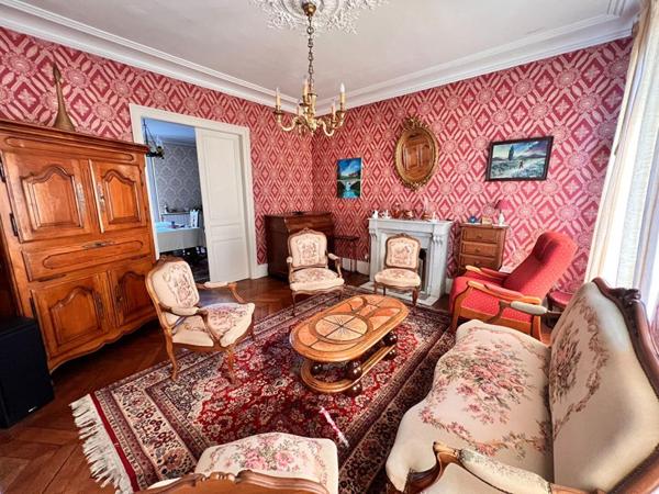 78200 MANTES LA JOLIE, Maison 7 pièce(s) 130 m2, 4 chambres, jardin clos de murs, sous-sol total