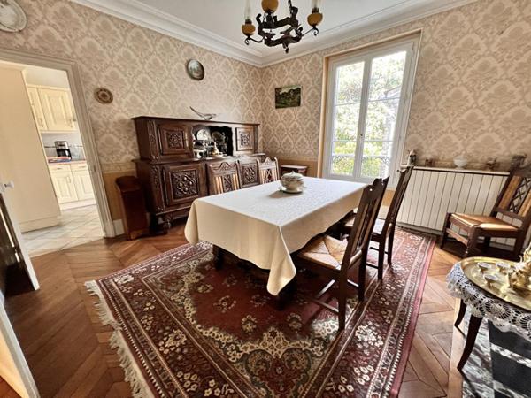 78200 MANTES LA JOLIE, Maison 7 pièce(s) 130 m2, 4 chambres, jardin clos de murs, sous-sol total