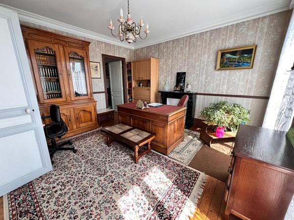 78200 MANTES LA JOLIE, Maison 7 pièce(s) 130 m2, 4 chambres, jardin clos de murs, sous-sol total