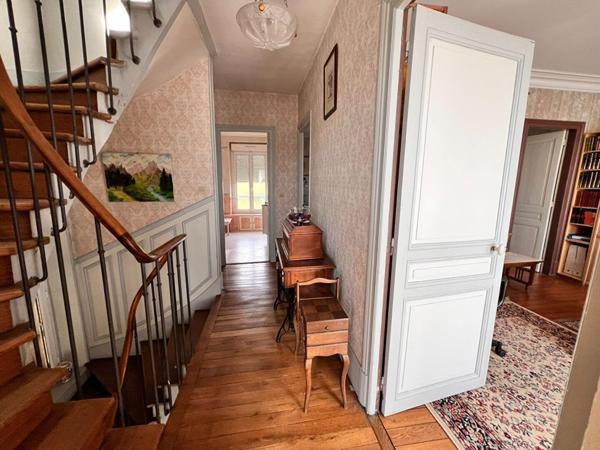78200 MANTES LA JOLIE, Maison 7 pièce(s) 130 m2, 4 chambres, jardin clos de murs, sous-sol total