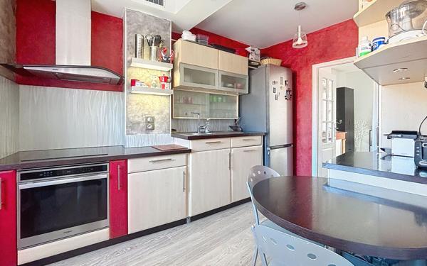 Appartement à vendre    4 pièces • 103 m2 Saint-Étienne