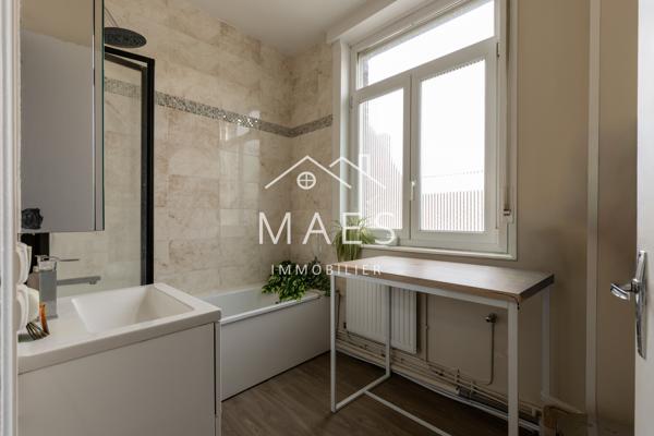 Pépite des années 30 – Maison semi -mitoyenne de 107 m2 4 chambres