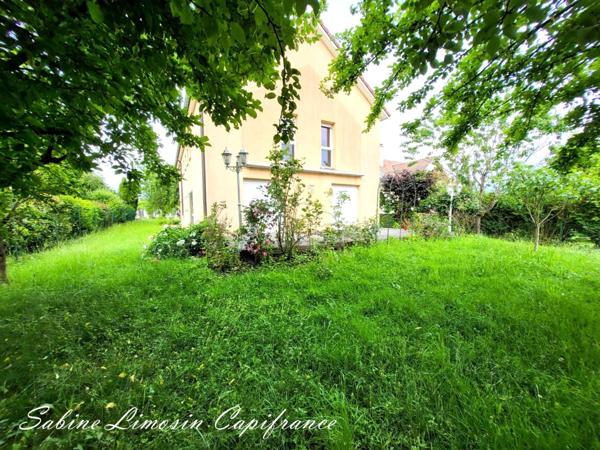 Dpt Doubs (25), à vendre VIEUX CHARMONT maison P8