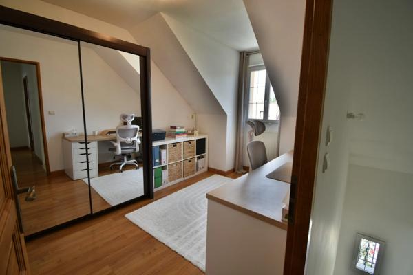 Maison à vendre 8 pièces LEVES (28)
