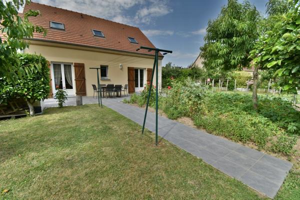 Maison à vendre 8 pièces LEVES (28)