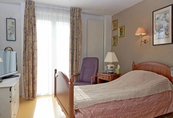 INVESTISSEMENT LOCATIF  THIAIS  Résidence Ehpad Les Jardins de Thiais - 7.04% de rentabilité