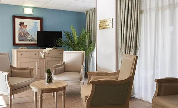 INVESTISSEMENT LOCATIF  THIAIS  Résidence Ehpad Les Jardins de Thiais - 7.04% de rentabilité