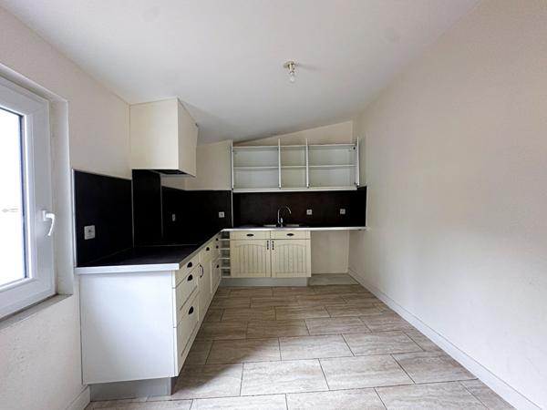 Maison de ville en pierres - centre de Doué la Fontaine 4 chambres