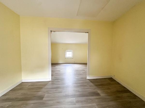 Maison de ville en pierres - centre de Doué la Fontaine 4 chambres