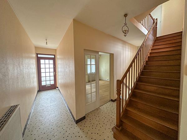 Maison de ville en pierres - centre de Doué la Fontaine 4 chambres