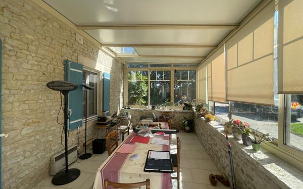 Maison à vendre    7 pièces • 204 m2 Saint-Xandre