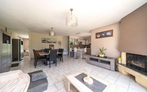 Maison à vendre    5 pièces •  Gujan-Mestras