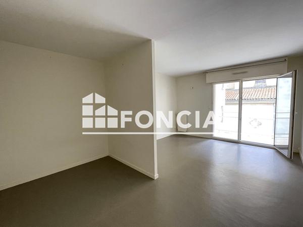 Location Studio 35.59 m² - 3 RUE MONDESIR Nantes 44000
