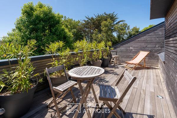 Un refuge atypique entre plage, port et jardin secret
