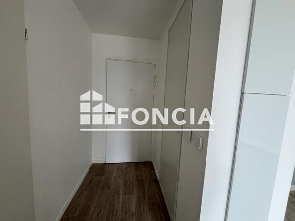 Location Appartement 2 pièces 39.96 m² - Laval 53000