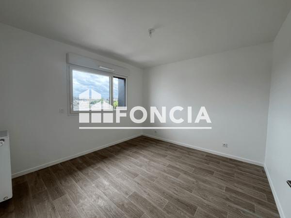 Location Appartement 2 pièces 39.96 m² - Laval 53000