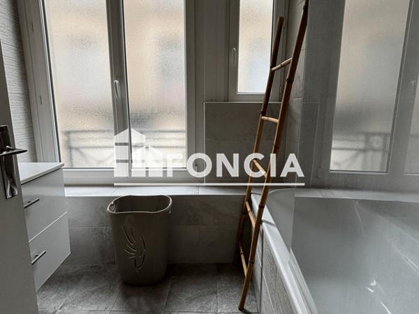 Location Appartement meublé 3 pièces 73.24 m² - Saint-brieuc 22000