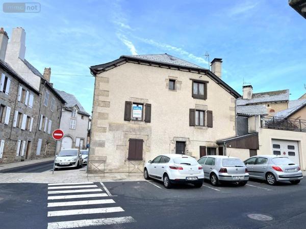 Maison à vendre à Saint-Chély-d'Apcher en Lozère (48200), ref : 48032-200
