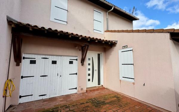 Maison à vendre    4 pièces •  Istres