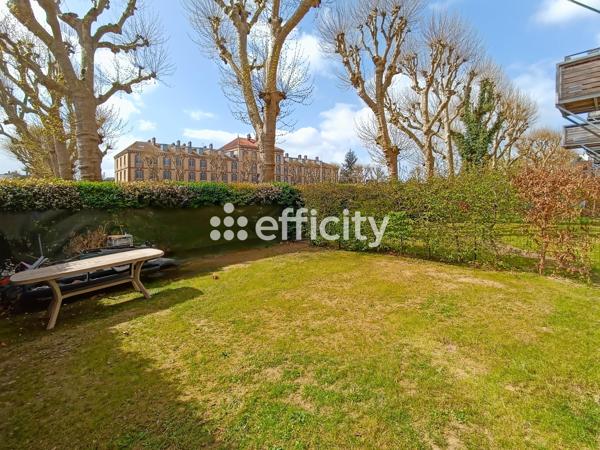 Appartement
         4 pièces
        - 81 m² 211 000 € *