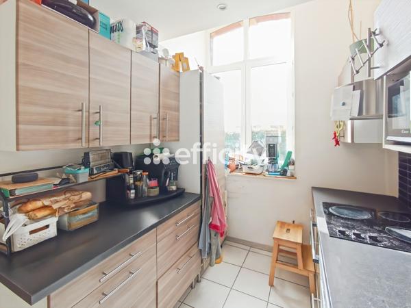 Appartement
         4 pièces
        - 81 m² 211 000 € *