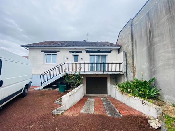 Appartement Saint Jean De La Ruelle 1 pièce(s) 21 m2