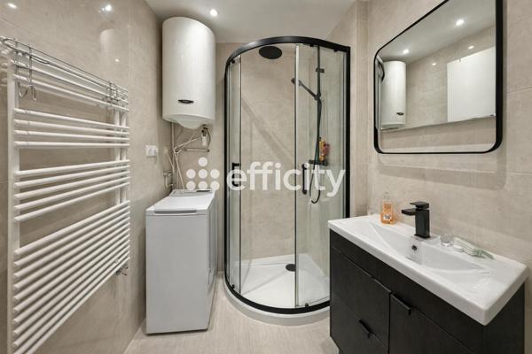 Appartement
         3 pièces
        - 63 m² Exclusivité 287 000 € *