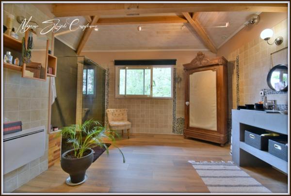 Propriété à vendre 7 pièces SOUSTONS (40) de 300 m² au calme avec dépendance