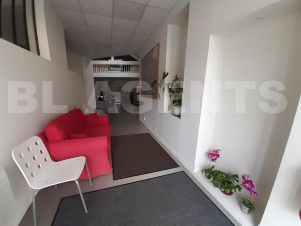 BATIMENT CLASSE C - 250 m2