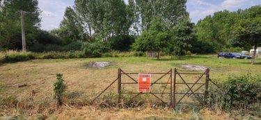 Terrain de loisirs - Bois - Etang à vendre à Chârost dans le Cher (18290), ref : 142547M