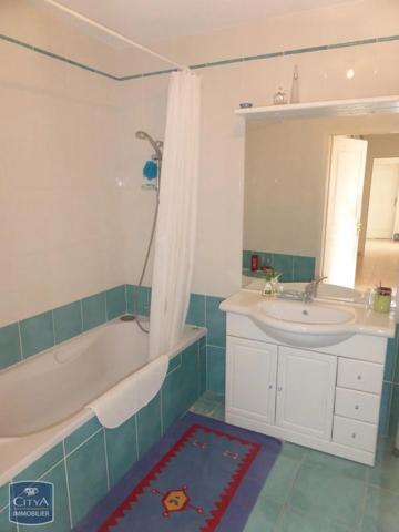 Appartement à louer 3 pièces 90.64m²