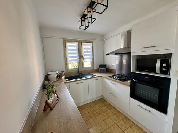 Appartement Nimes 5 pièce(s) 77.96 m2