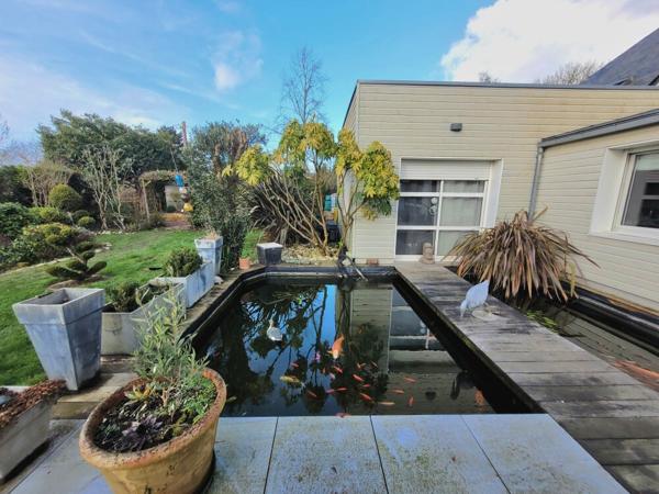 Saint-Grégoire (35760) MAISON D'ARCHITECTE DE 240 M2 AVEC PISCINE SUR TERRAIN DE 1700 M2 A SAINT GREGOIRE