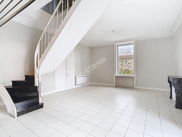 Maison DE CARACTERE sur Roussay