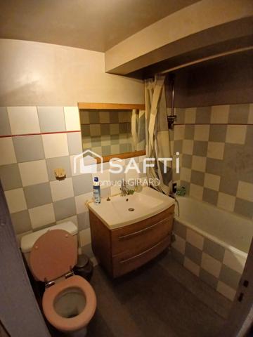 "Maison de village cosy sur 4 niveaux avec garage"