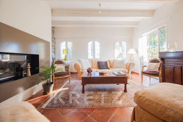 Villa de caractère 190 m² – Terrain 3 000 m² – Piscine