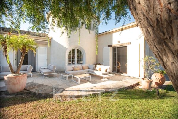 Villa de caractère 190 m² – Terrain 3 000 m² – Piscine