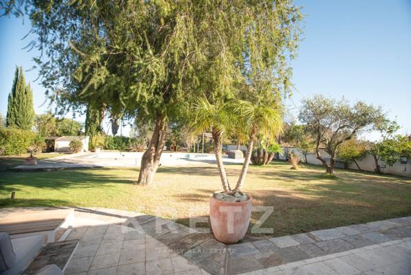Villa de caractère 190 m² – Terrain 3 000 m² – Piscine