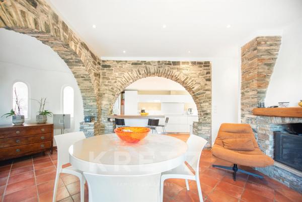 Villa de caractère 190 m² – Terrain 3 000 m² – Piscine