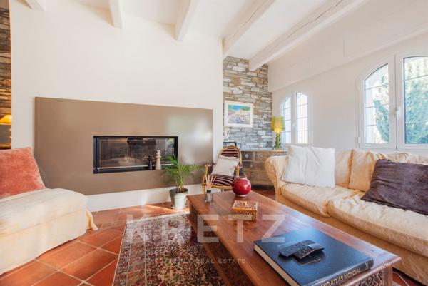 Villa de caractère 190 m² – Terrain 3 000 m² – Piscine