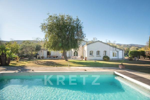 Villa de caractère 190 m² – Terrain 3 000 m² – Piscine