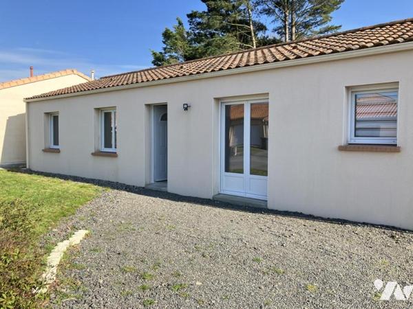 Maison de plain-pied 3 chambres garage et terrain