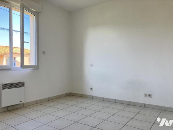 Maison de plain-pied 3 chambres garage et terrain