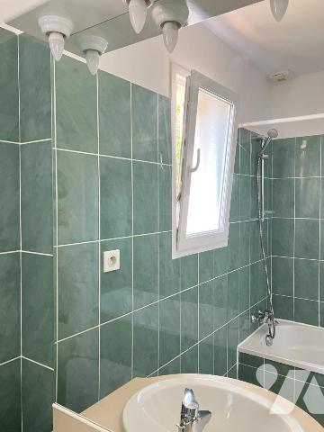 Maison de plain-pied 3 chambres garage et terrain