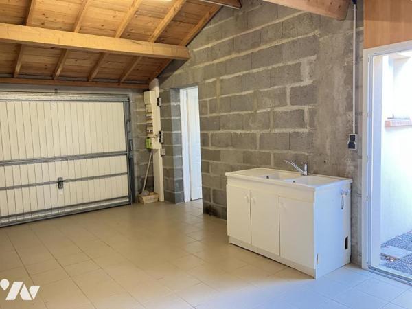 Maison de plain-pied 3 chambres garage et terrain