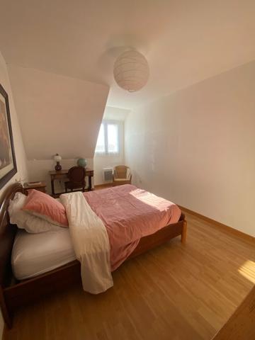 Duplex de Type 6-108m² avec ascenseur+garage électrifié -derniers étages Brest