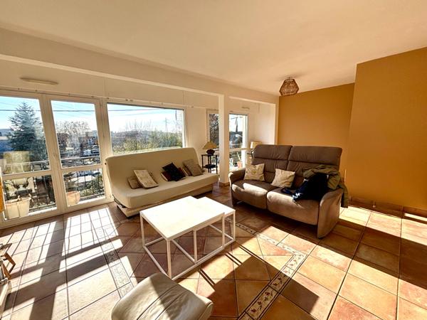 À louer Bel appartement  T3 meublé, lumineux et confortable